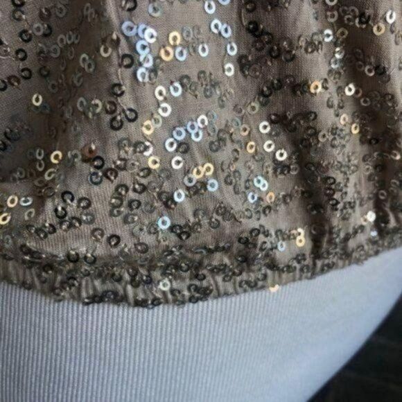 Macy’s INC Sequined Cap Sleeved Shimmery Top M - Picture 6 of 8